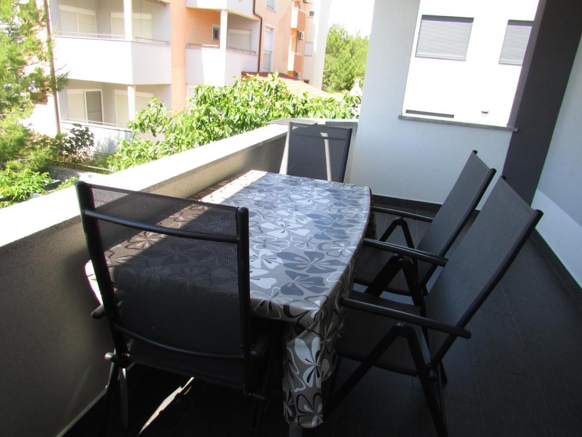 Apartment Miaantonia Vrsi Exterior photo